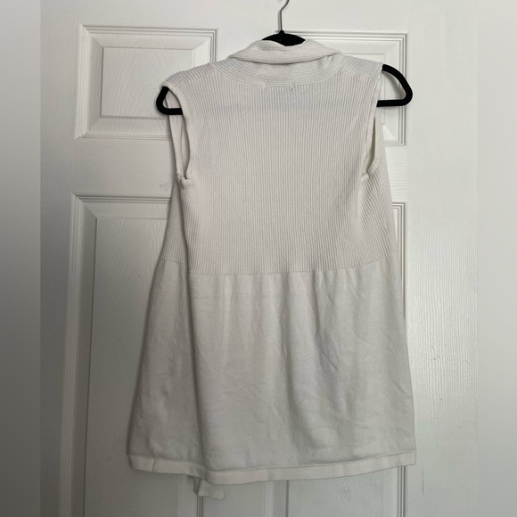 Covington small White Open-Front Sweater Vest - Picture 6 of 6